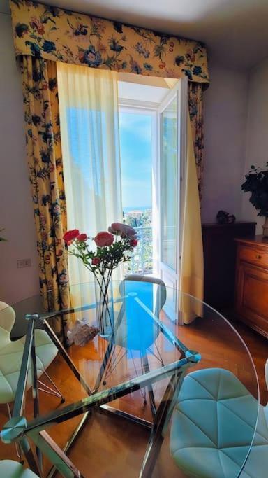 Blu Apartment In Historical Hunbury Бордигера Экстерьер фото