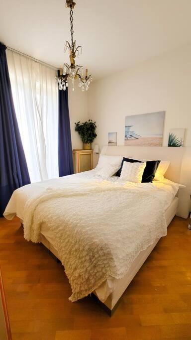 Blu Apartment In Historical Hunbury Бордигера Экстерьер фото