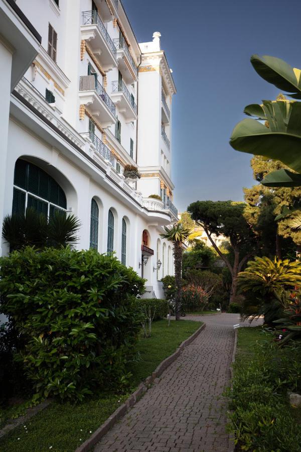 Blu Apartment In Historical Hunbury Бордигера Экстерьер фото